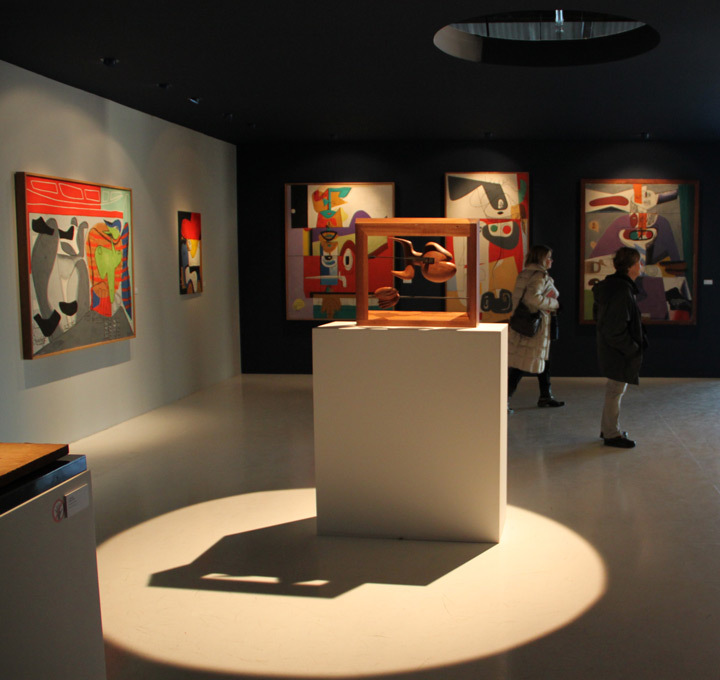 Le-Corbusier-et-la-question-du-brutalisme,-J1,-Marseille---Scénographie-Jacques-Sbriglio---Photo5-Vincent-Laganier-