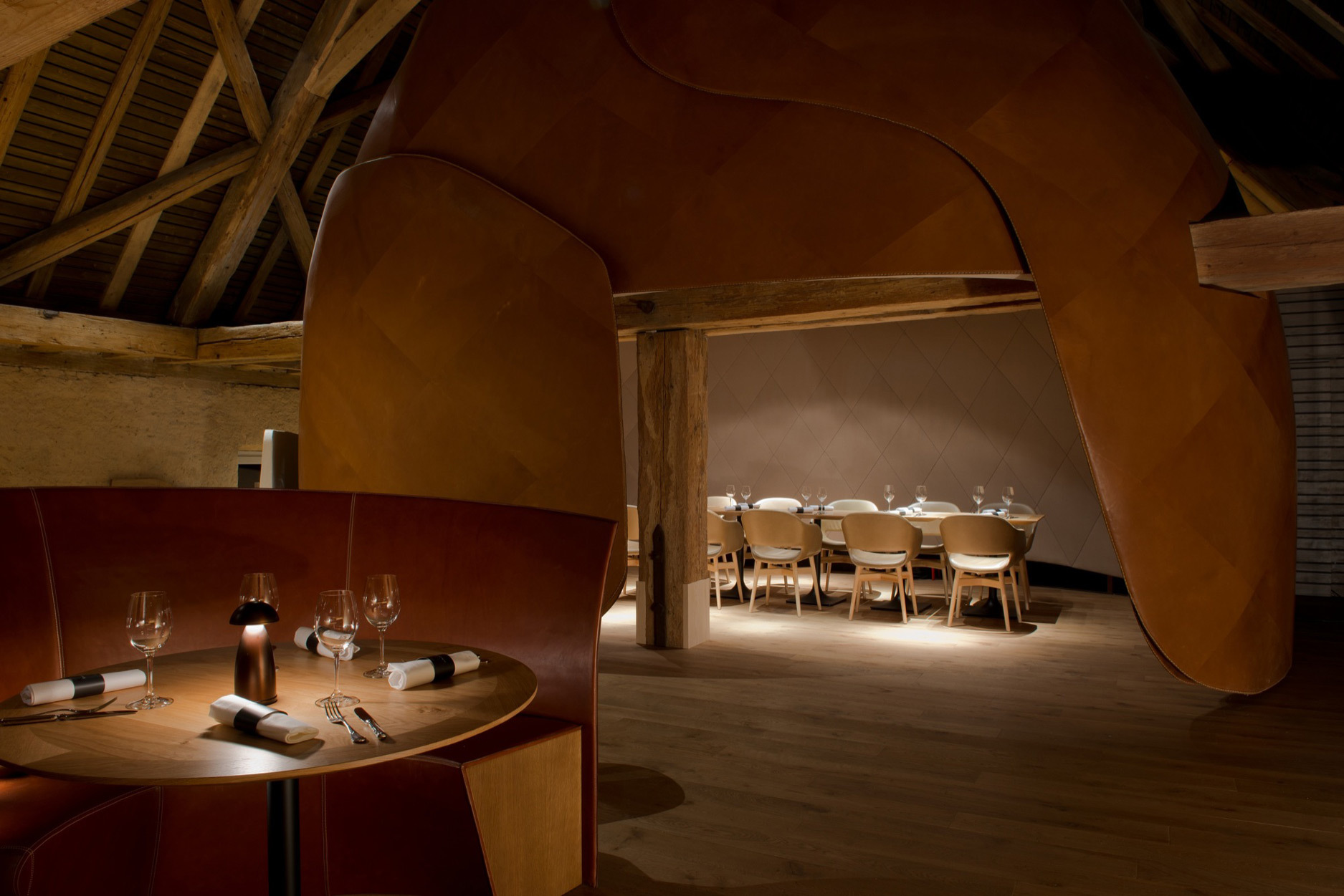 Haras de Strasbourg, France - Architecte intérieur Jouin Manku - Conception lumière L'Observatoire International - Photo Hélène Hilaire
