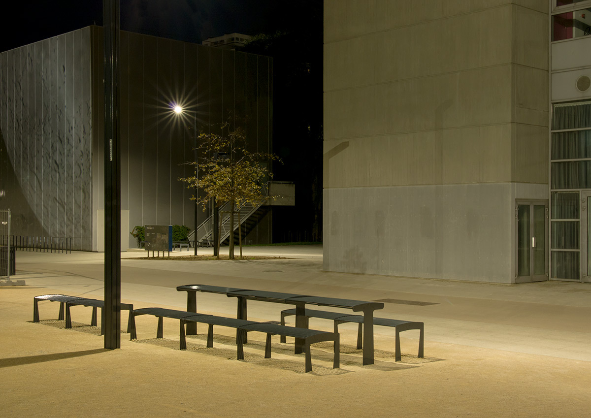 Eclairage homogène sur équerre minérale - Parc de université de Strasbourg © Charles Vicarini (2)