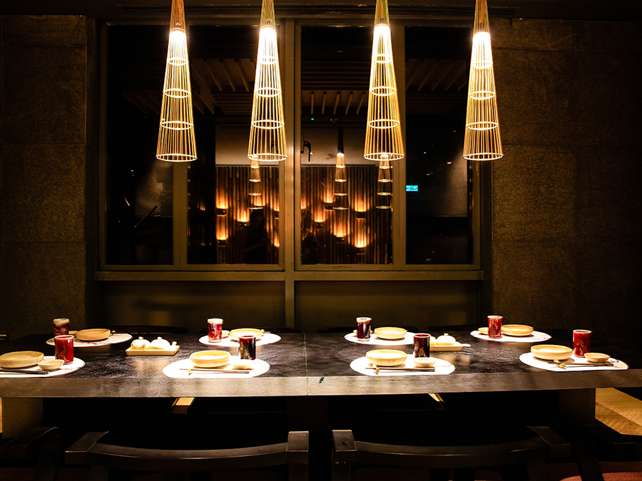 Sorae Sushi Sake Lounge, Ho Chi Minh City, Vietnam - Architecte d'intérieur LW Design - Conception lumière ASA Studios © darc awards 2015