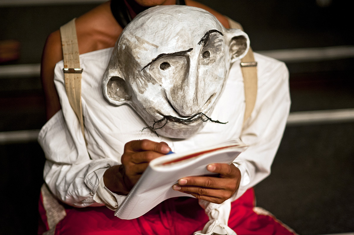 Une cArMen en Turakie - Turka Theatre - creation 2015 © Romain Etienne - Item