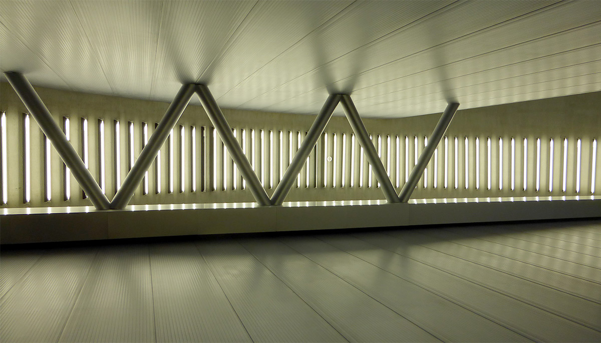 Fondazione Prada, Milan, Italie - Architectes : OMA - Conception lumière : Les éclaireurs - Photo Vincent Laganier