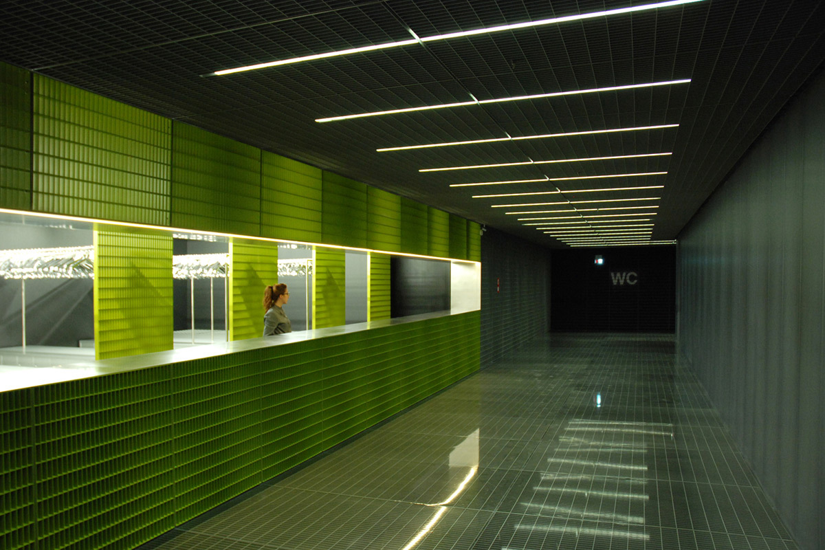 Fondazione Prada, Milan, Italie - Architectes OMA - Conception lumière et Photo : Les éclaireurs