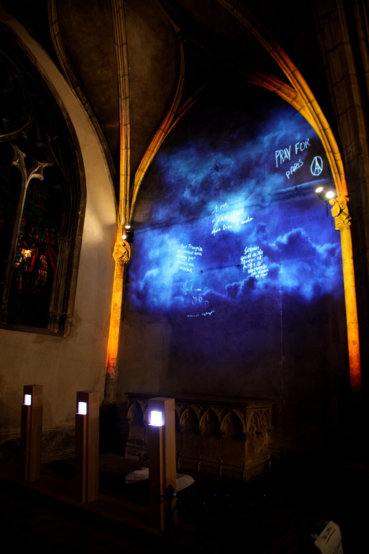 Light My Prayer, église Saint-Bonaventure, Lyon, France - 8 décembre 2015 - Vue ensemble © Hack My Church