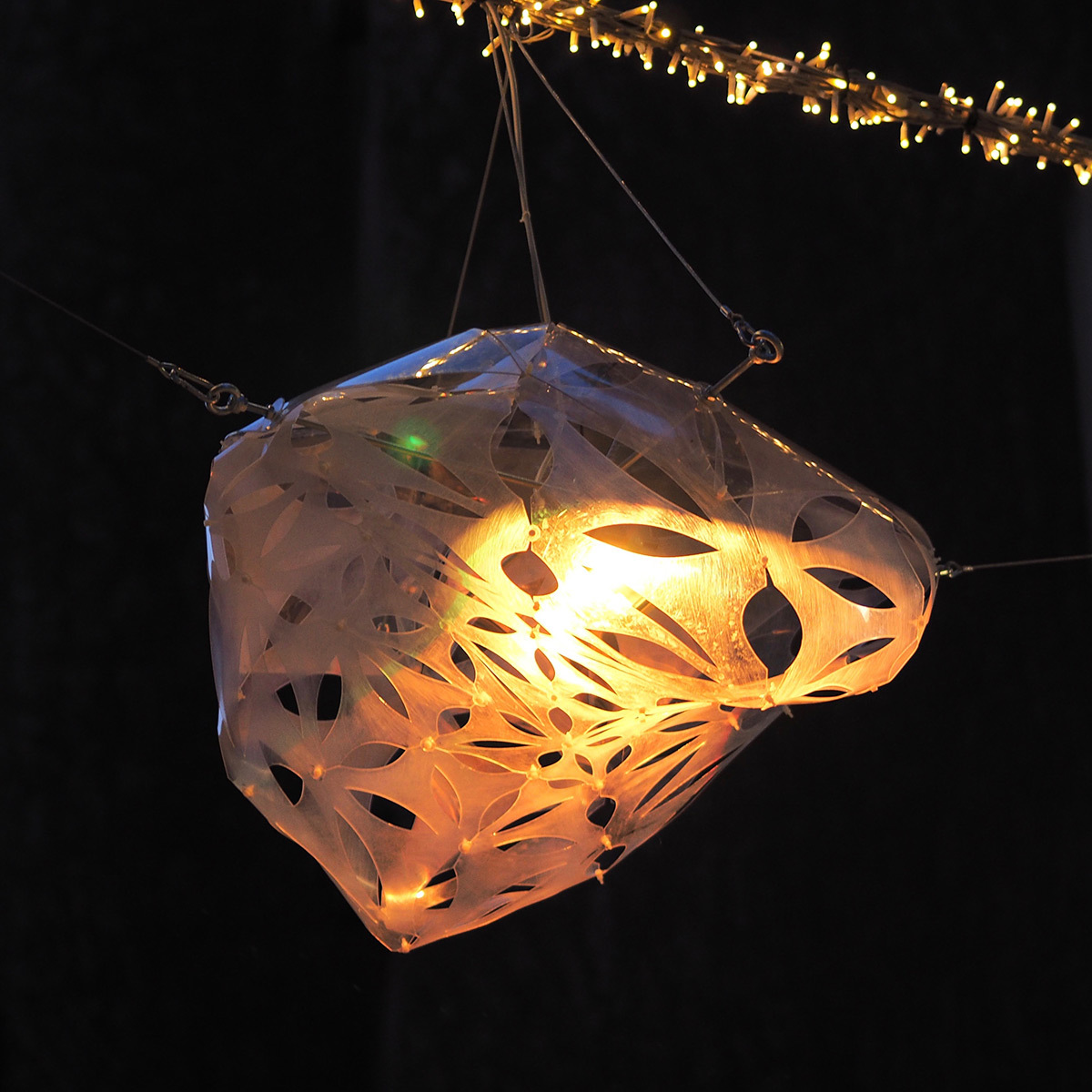 Les CoCColithes de la rue Saint-Laurent, Grenoble - Collectif Abat-Jour - Decembre 2015 © Anastasia Sokolnikova et Jean-David Boucher