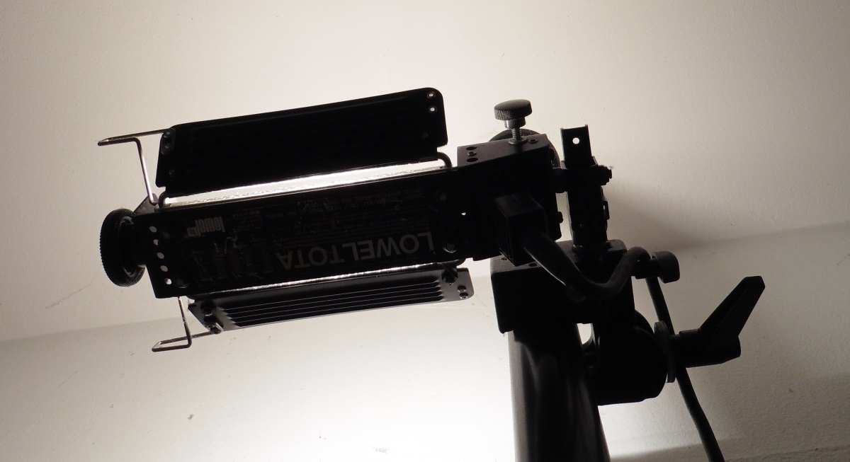Lampe halogène Tota-light de Lowel utilisée par Georges Fessy - Image : Sophie Caclin