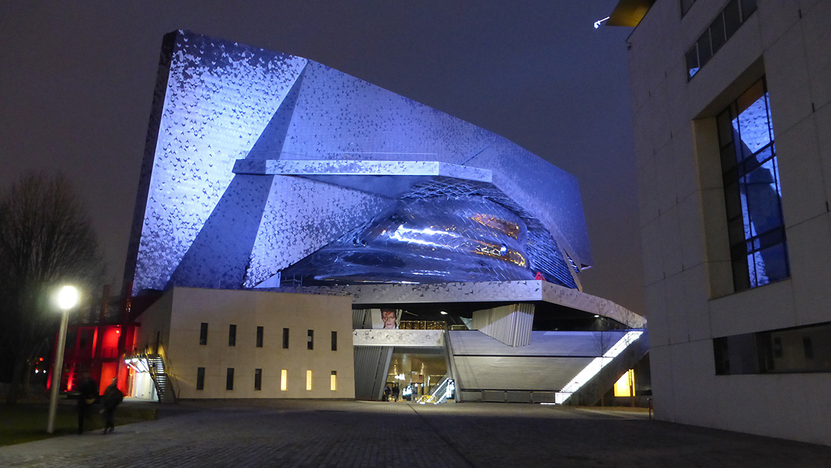Philharmonie, Paris, France - Architecte : Jean Nouvel - Plasticien lumière : Yann Kersalé - Photo : Vincent Laganier