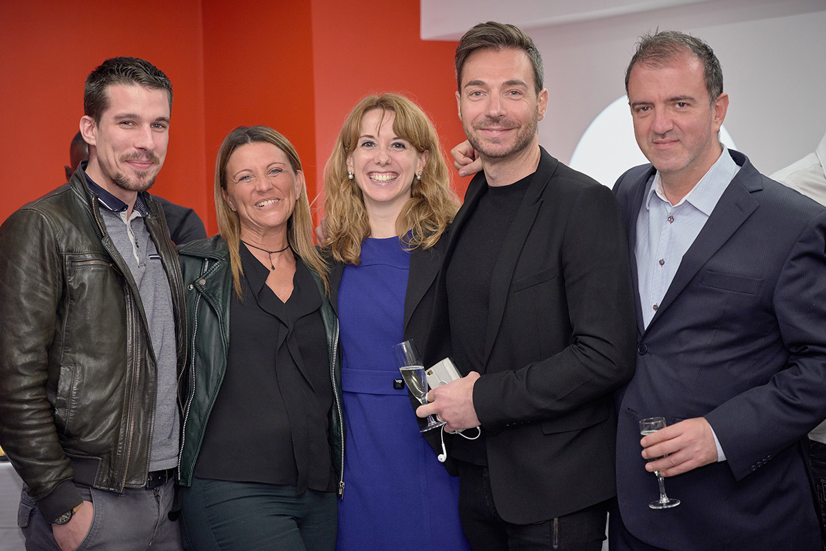 Une équipe d'accueil chaleureuse - inauguration showroom Lyon, mai 2016 © iGuzzini illuminazione France