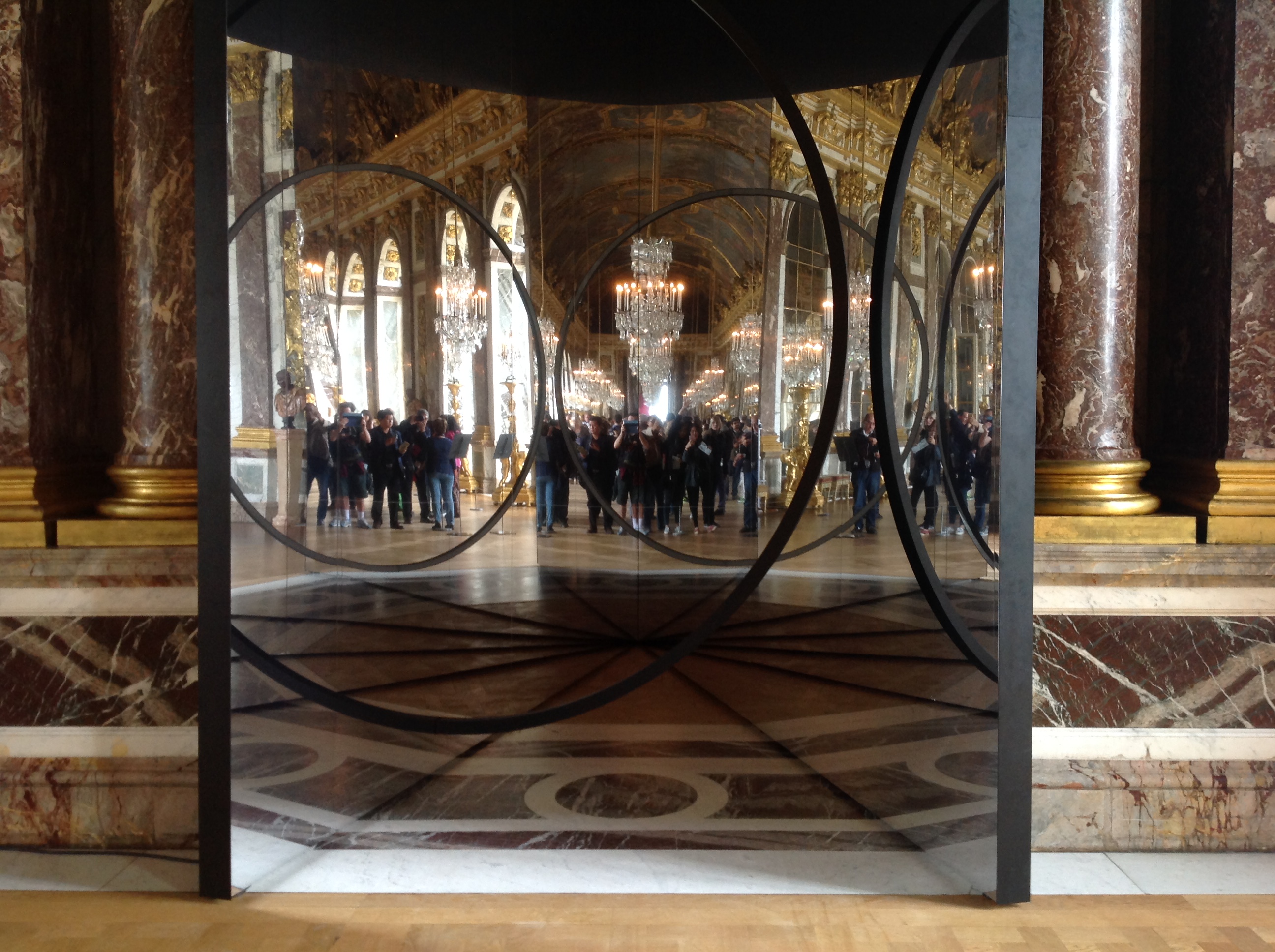Your sense of unity, Olafur Eliasson à Versailles, Galerie des glaces : J-3 avant l'ouverture - Photo : Vincent Laganier
