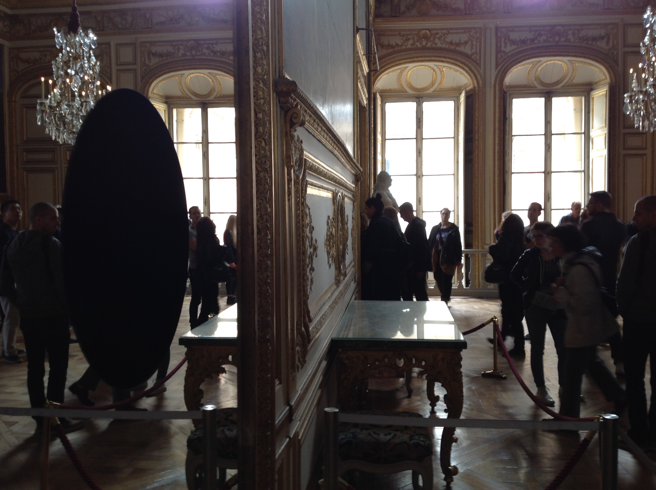 Deep mirror, Olafur Eliasson à Versailles, salon de l'oeil de boeuf : J-3 avant l'ouverture - Photo : Vincent Laganier