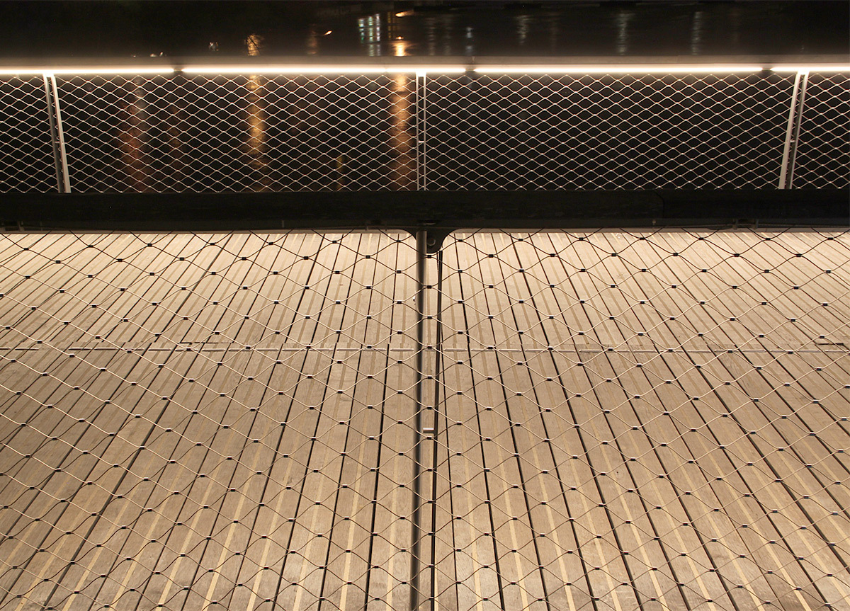 Passerelle de la Paix, Grand Lyon, France - Dietmar Feichtinger Architectes, Schlaich Bergermann Partner - Photo : Vincent Laganier - Light ZOOM Lumière