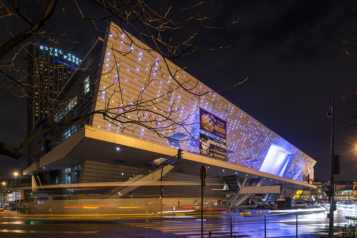Palais des Congrès de Paris - Architecte : Christian de Porzamparc - Illumination de la façade - Conception lumière et photo : Jean-Philippe Corrigou
