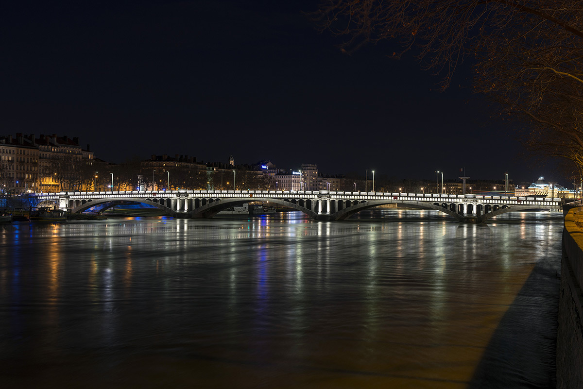 Pont Wilson, Lyon - Concepteur lumiere LEA © Michel Djaoui