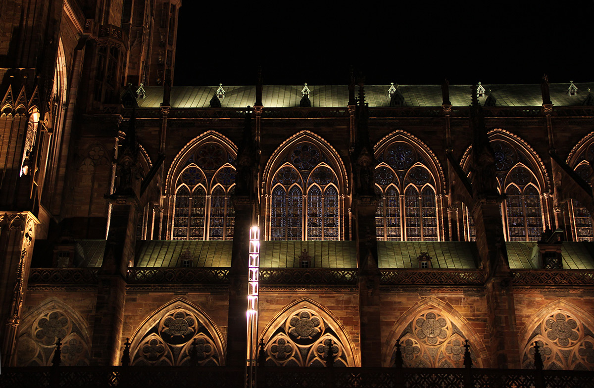 Flan Sud - Cathédrale Notre-Dame, Strasbourg, France - mise en lumière pérenne - Conception lumière : L'Acte Lumière © Vincent Laganier