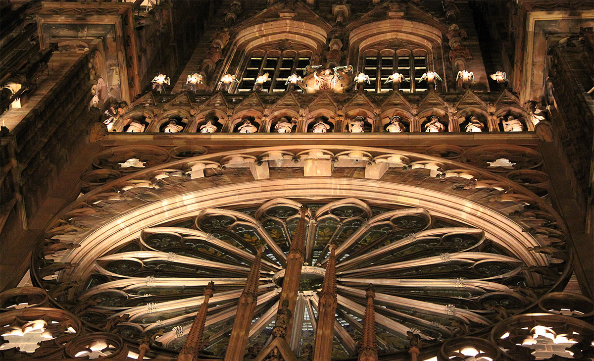 Cathédrale Notre-Dame, Strasbourg, France - détail de la mise en lumière pérenne - Conception lumière : L'Acte Lumière © Vincent Laganier