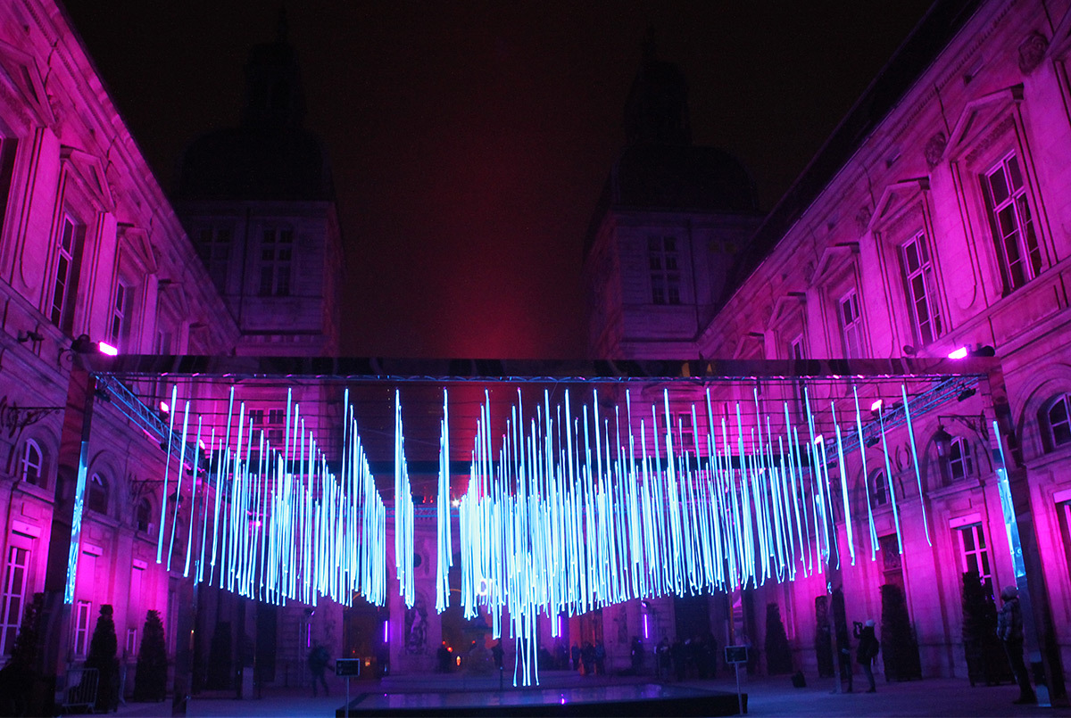 Platonium, Hôtel de Ville, Lyon, France - Eric Michel, Lisa-Akari-Ishii - Fête des lumières 2016, Lyon, France - Photo : Vincent Laganier