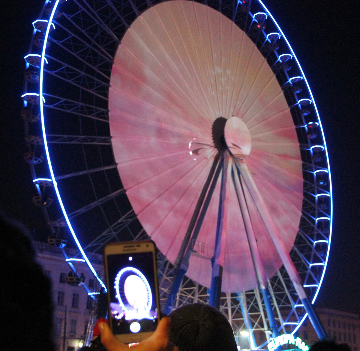 Un songe forain, place Bellecour, Lyon, France - Nathanaëlle Picot - Fete des lumieres 2016, Lyon, France - Photo Vincent Laganier