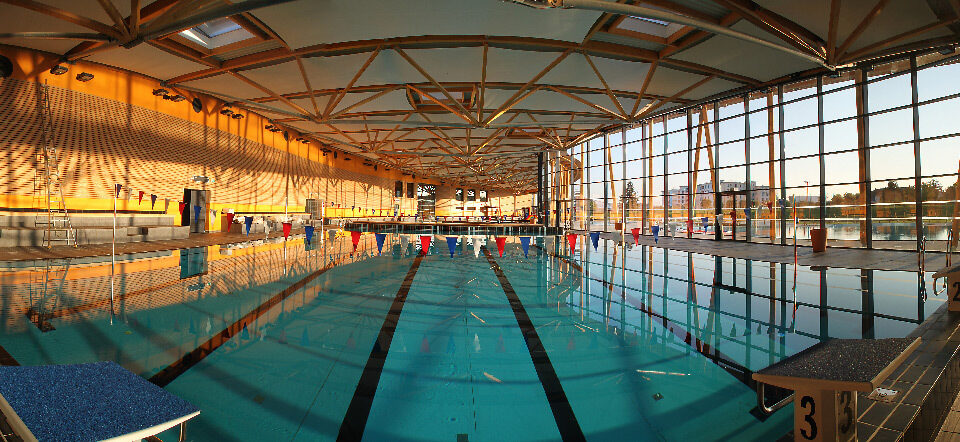 LILÔ, espace aquatique de la Côtière, Saint-Maurice-de-Beynost, Ain, France - le jour, bassin sportif, intérieur - Architecte : Chabanne & Partenaires © Vincent Laganier