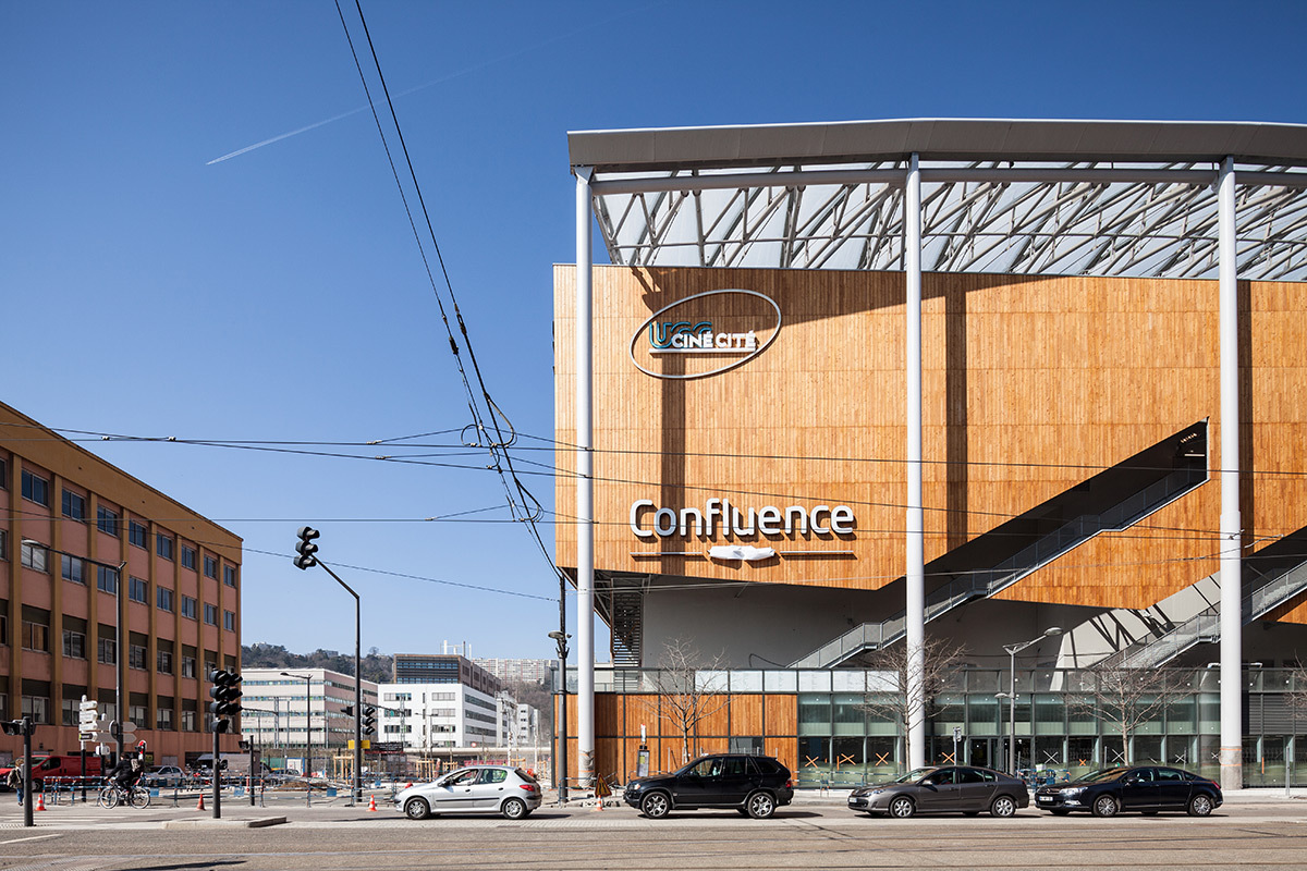 Pole commercial Confluence, Lyon, France - Architecte : Jean Paul Viguier - Photo : Renaud Chaignet