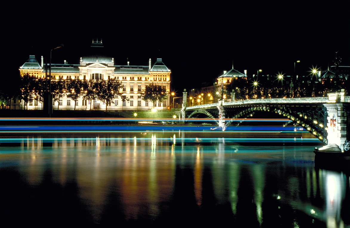 Pont et Université de Lyon, France