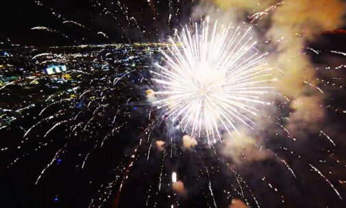 Feu d'artifice de nuit