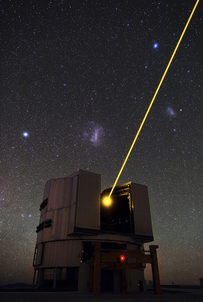 Éclairage Laser dans le ciel
