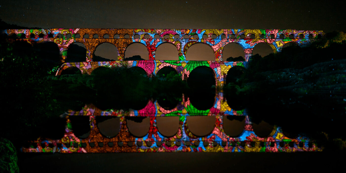 Pont du Gard Son et Lumiere 2026, Guerre et Paix, Vers-Pont-du-Gard, France - Combas, Guerre de Troie - Photo © EPCC Pont du Gard, Groupe F, Robert Combas