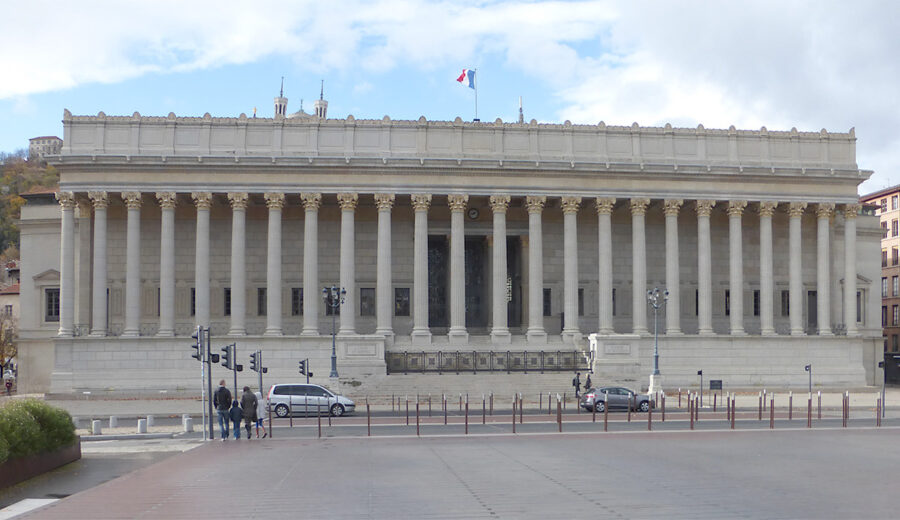 Palais de Justice de Lyon, lumière et temporalité Light ZOOM Lumière