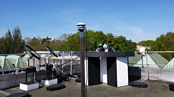 Plateforme de mesure du climat lumineux sur le toit du CSTB