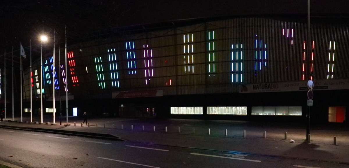 Palais des congres, Lille, France - média façade intégrée - Architecte : Rem Koolhaas - Concepteur lumière : Jean-Philippe Corrigou