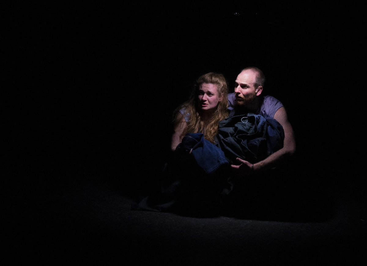 Ombre et lumière dans Inoxydables avec Antoine Amblard et Juliette Savary