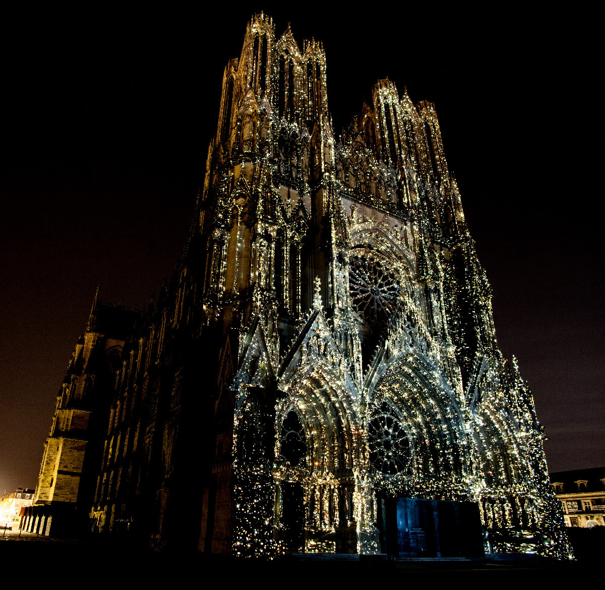 Regalia, spectacle multimédia, son et lumière, cathédrale de Reims, France