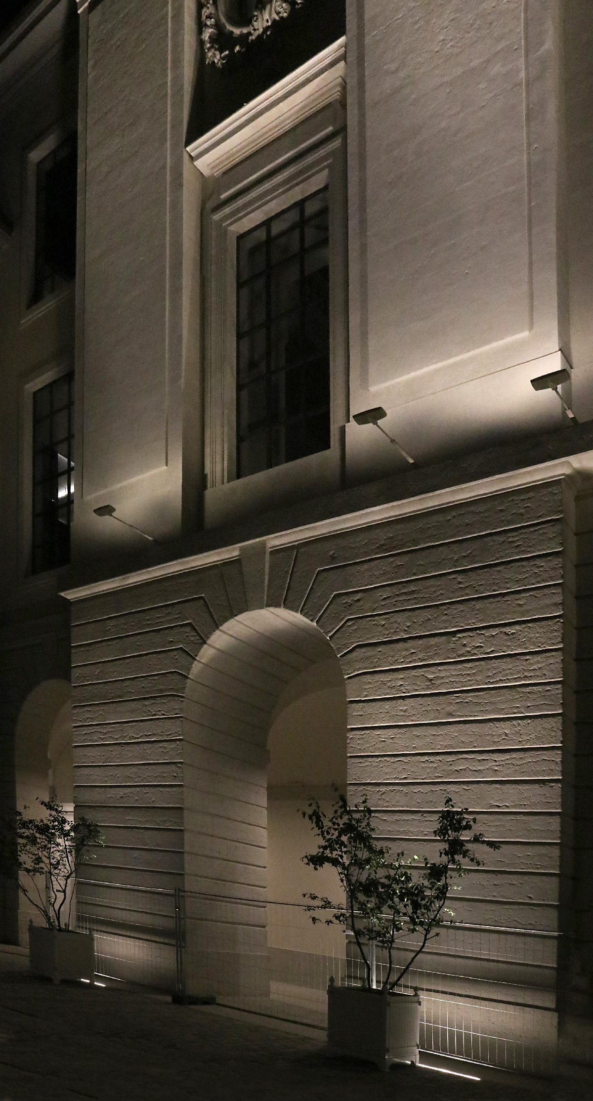 Grand Hôtel-Dieu, corps central, façade arrière sur cour, Lyon, France