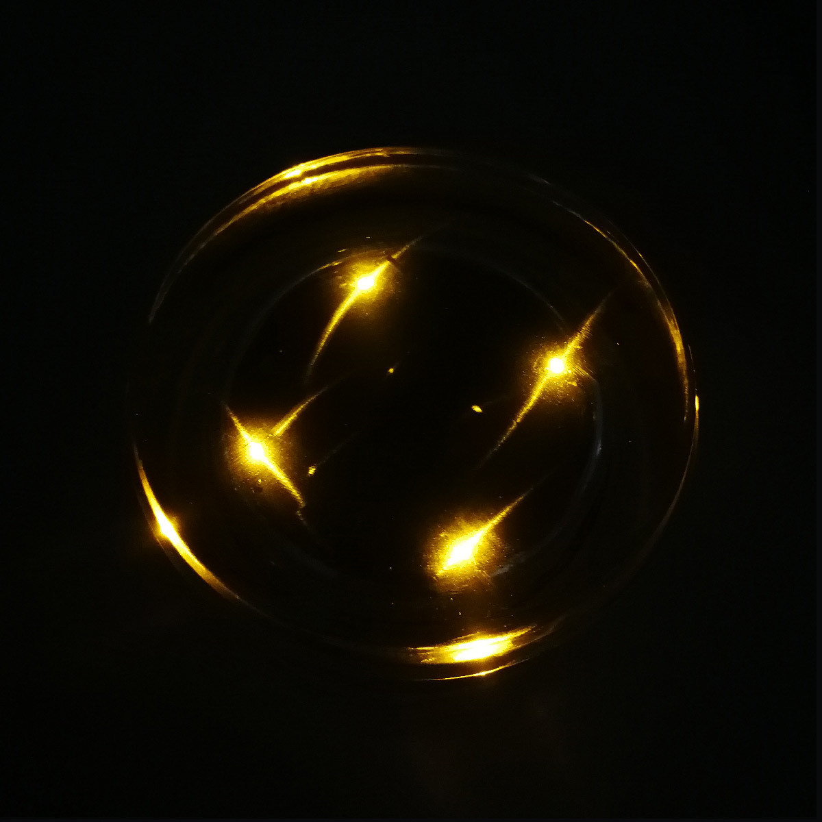 Plot Cristal LED ambre - balisage solaire © Nowatt Lighting