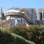 Cathédrale Notre-Dame de Paris, coeur sans toiture, facade est, arc-boutant avec contreventement poutre en bois - Septembre 2019 © Vincent Laganier