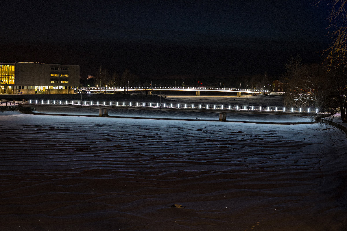 Lumière nordique, pont Pikisaari, Oulu, Finlande - Concepteur lumière : Valoa © Henri Luoma