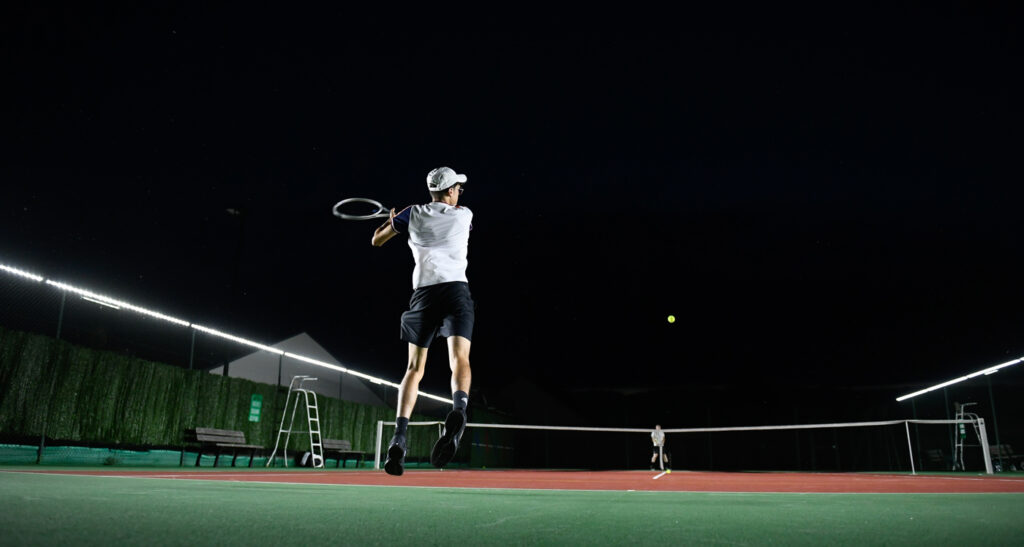 Tweener, système français d’éclairage LED pour terrains de tennis