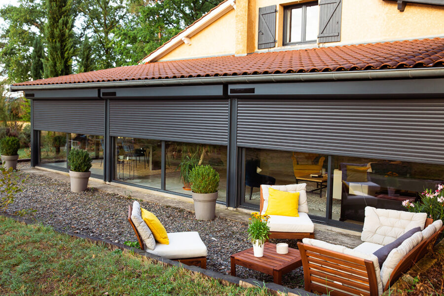 Fenêtre De Caravane Pliante 900x500 Mm Avec Store Intégré - Pour Paroi 25-35 Mm D'Épaisseur - Installation Facile