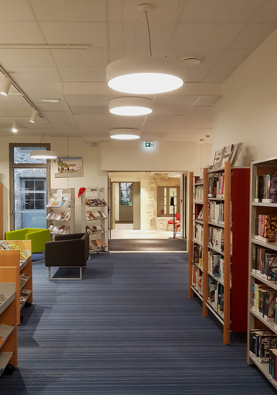 Biblioth que La Bo te Livres Mise En Lumi re biblioth-que-la-bo-te-livres-mise-en-lumi-re
