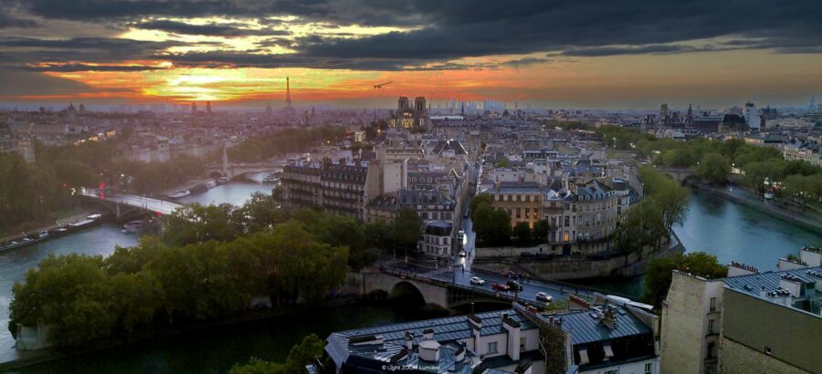 La Seine au soleil couchant pour Paris 2024