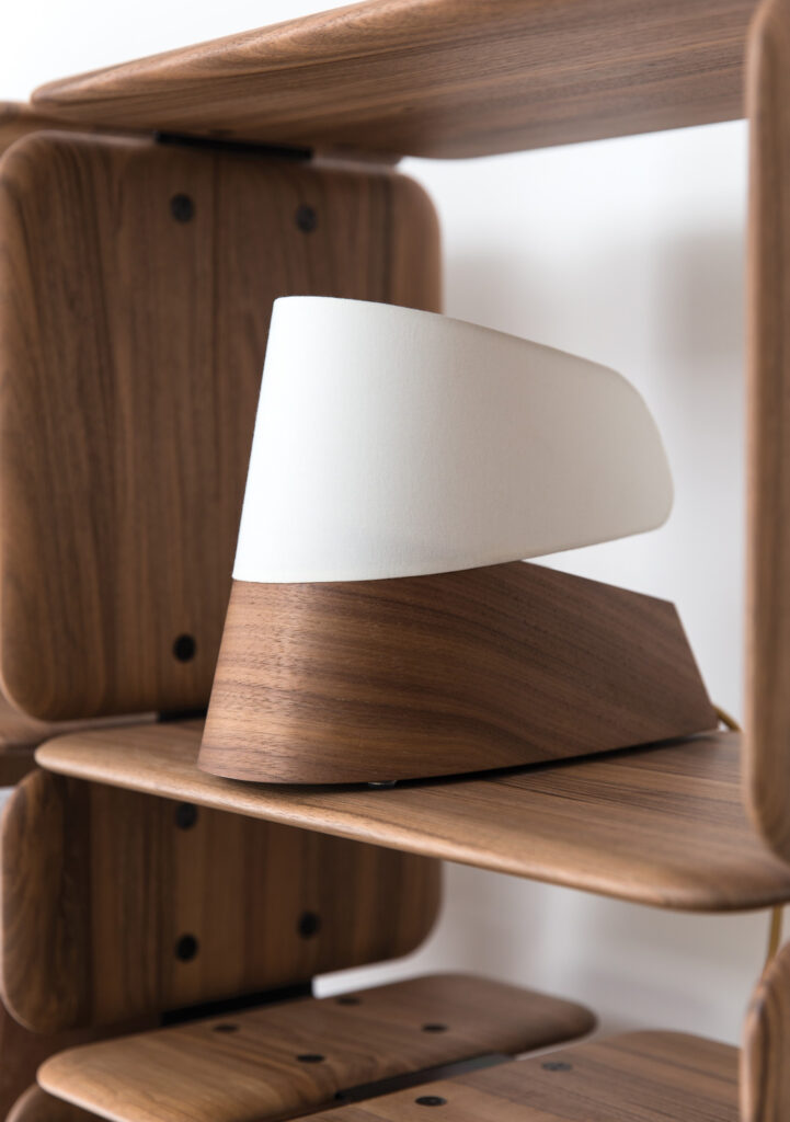 Lampe De Table En Noyer Fait Main - Unique - Edison - Bureau, Salon