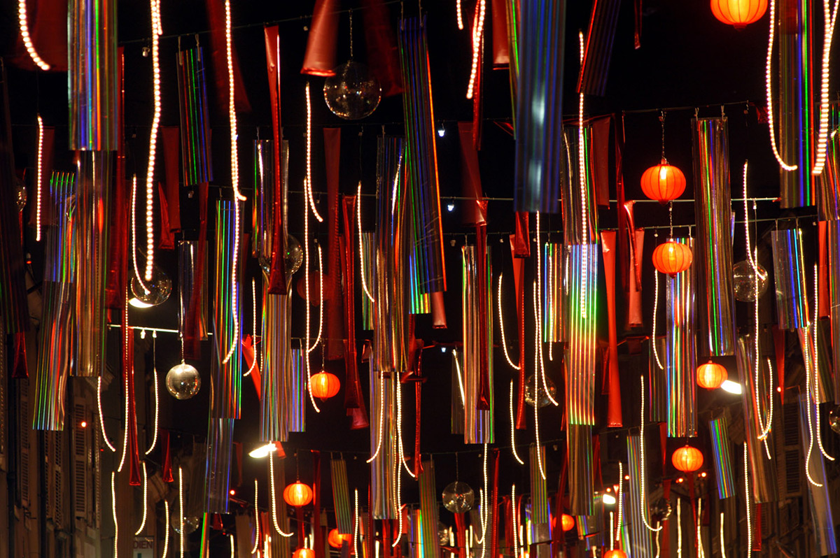 Illuminations de Noël pour la rue des Carmes, Orléans, 2005 - Conception lumière Virginie Voué