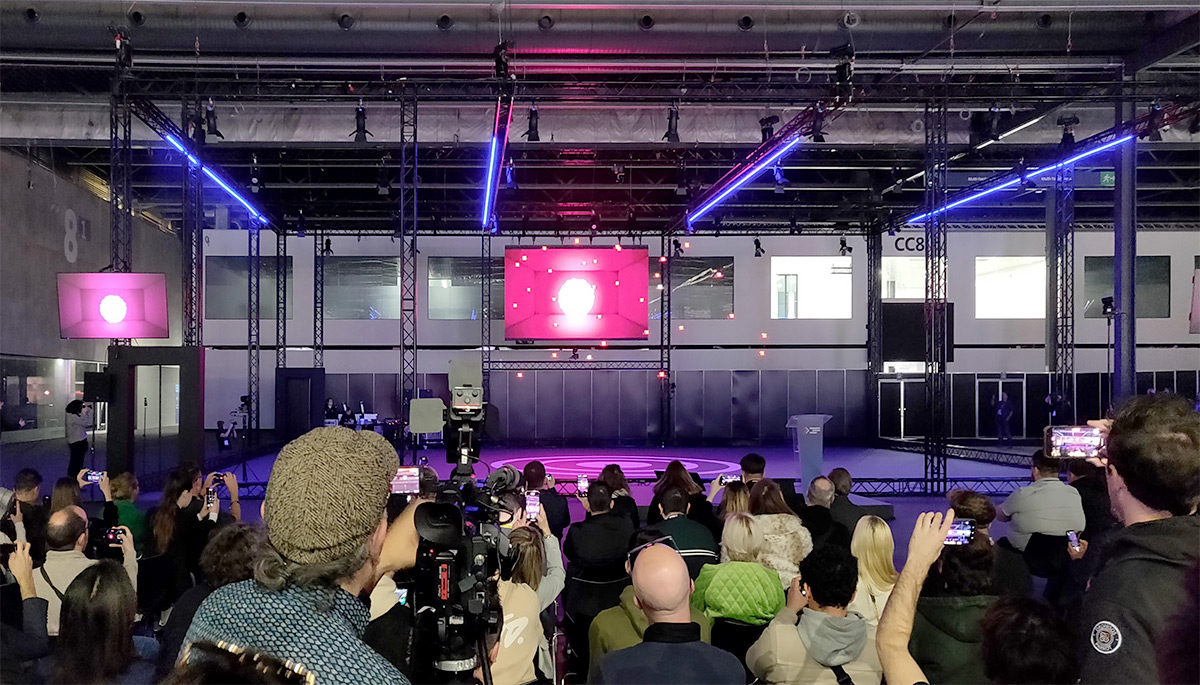 Spectacle de démonstration de drones lumineux, ISE 2025, light drone, DR001, WG Drones, Mexique