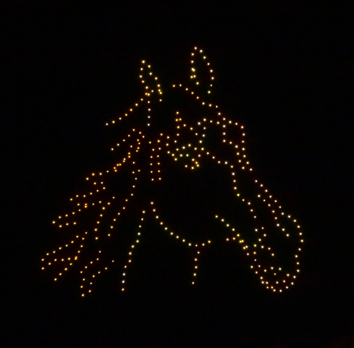 Spectacle de drones lumineux, Festival Berlioz, Faramans, France