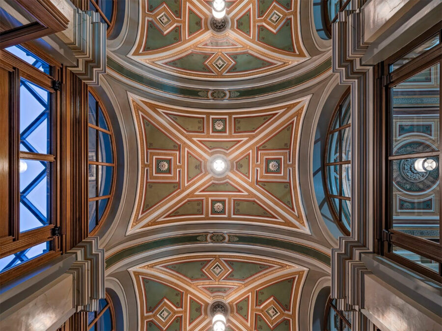 Gare Centrale de Zurich, Zurich, Suisse – Conception lumière : vogtpartner – Photo © R&D Dürr