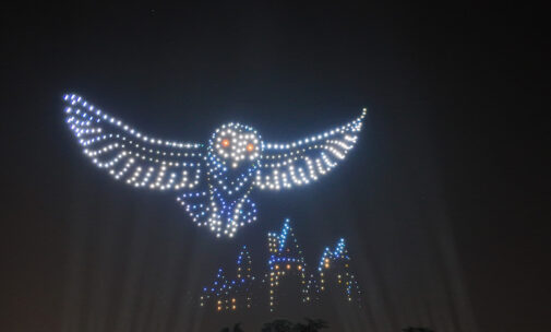 DroneArt Show Harry Potter™ 2026 Lyon, Nice, Bordeaux, Paris - Hibou, chateau Poudlard, Nova Sky Stories, Fever © Warner Bros, Entertainment Inc. Publishing Rights © Vincent Laganier
