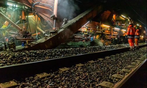 Éclairage de chantier LGV et régénération des voies ferrées