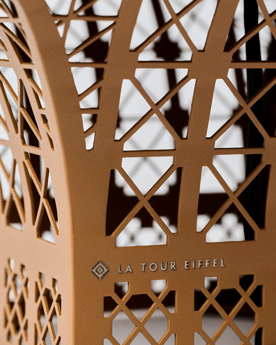 Détail socle du nouveau Diamant de Lumière 2026 de la tour Eiffel - Designer A+A Cooren
