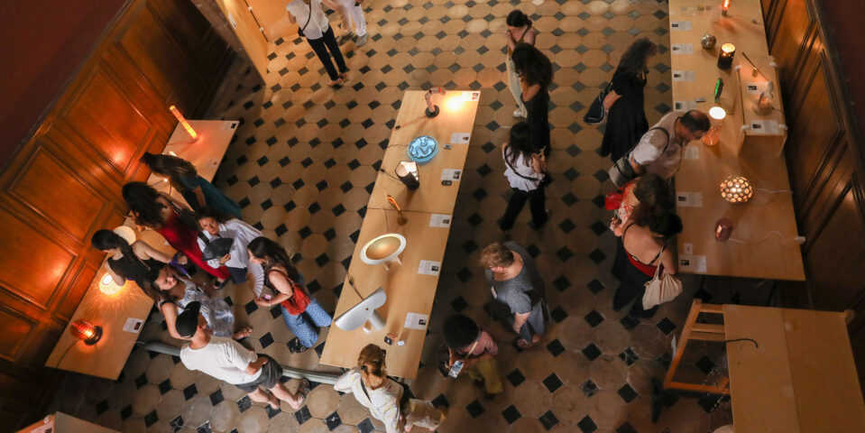 Prix du Luminaire 2026, inventif et sensible, exposition au Mobilier national - Manufacture des Gobelins, Paris, France - 18 juin 2026 - Photo © Pierre-Yves Le Strat