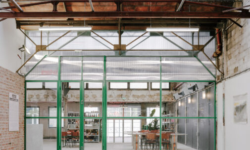 Atelier des jardiniers, tiers-lieu culturel, Montrouge, France - Lumière naturelle et éclairage intérieur, luminaires en réemploi - Architecte Septembre architecture © Giaime Meloni